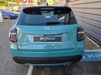 Photo 9 Fiat 600  1.2 Hybrid Turbo 145ch Pack Confort eDCT6