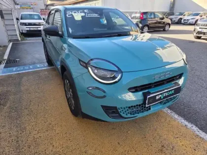 Photo 11 Fiat 600  1.2 Hybrid Turbo 145ch Pack Confort eDCT6