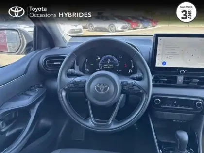 Photo 8 Toyota Yaris  116h Design 5p MC24