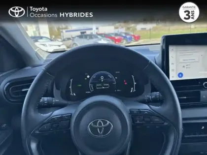 Photo 12 Toyota Yaris  116h Design 5p MC24