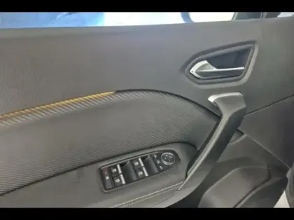 Photo 12 Renault Captur  1.6 E-Tech hybride 145ch Engineered