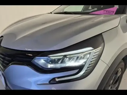 Photo 8 Renault Captur  1.6 E-Tech hybride 145ch Engineered