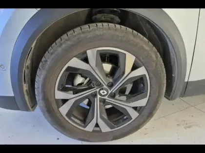 Photo 10 Renault Captur  1.6 E-Tech hybride 145ch Engineered