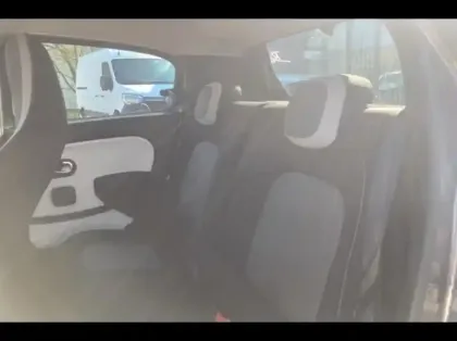 Photo 8 Renault Twingo Gén. III (C07) Ph2 NG Equilibre 5