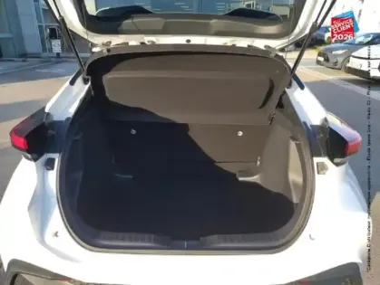 Photo 13 Toyota C-HR  1.8 Hybride 140ch Design NG23