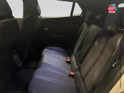 Photo 10 Peugeot 2008  e- 136ch GT