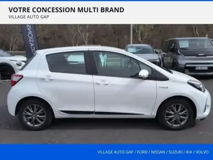 Photo 5 Toyota Yaris  100h Dynamic 5p RC19