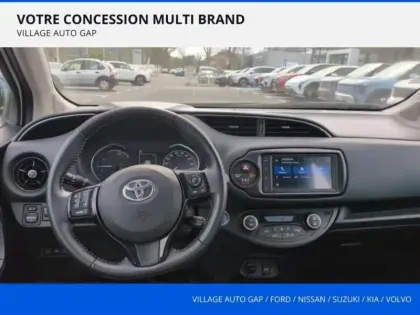 Photo 9 Toyota Yaris  100h Dynamic 5p RC19