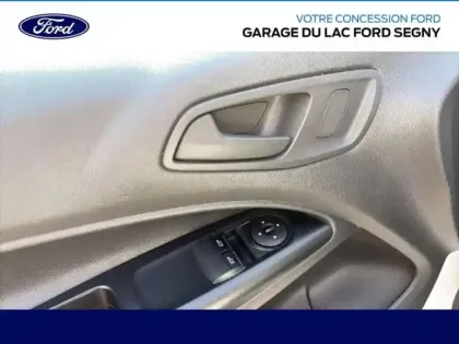 Photo 14 Ford Transit Connect  L1 1.5 TD 100ch Trend Business Euro VI