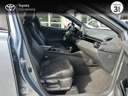 Photo 5 Toyota C-HR  2.0 Hybride 184ch Collection JBL Alcantara