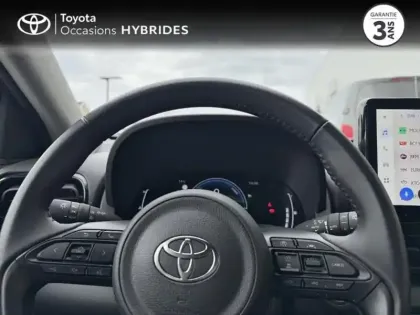 Photo 12 Toyota Yaris  116h Design 5p MC24