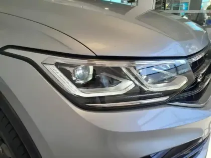 Photo 6 Volkswagen Tiguan  1.4 eHybrid 245ch R-Line DSG6