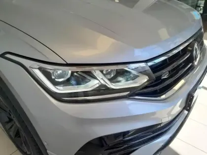Photo 7 Volkswagen Tiguan  1.4 eHybrid 245ch R-Line DSG6