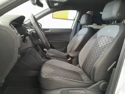 Photo 12 Volkswagen Tiguan  1.4 eHybrid 245ch R-Line DSG6