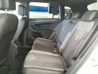 Photo 11 Volkswagen Tiguan  1.4 eHybrid 245ch R-Line DSG6