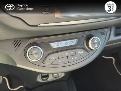 Photo 13 Toyota Yaris  110 VVT-i Dynamic 5p