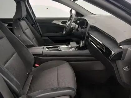 Photo 13 Renault Espace  1.2 E-Tech full hybrid 200ch esprit Alpine 7 places - 24