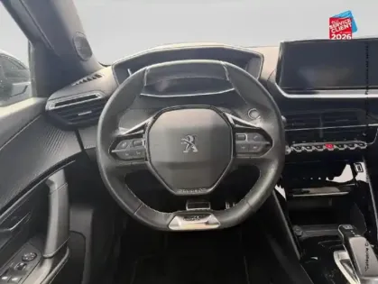 Photo 11 Peugeot 2008  e- 136ch GT Pack