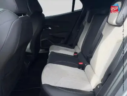 Photo 10 Peugeot 2008  e- 136ch GT Pack