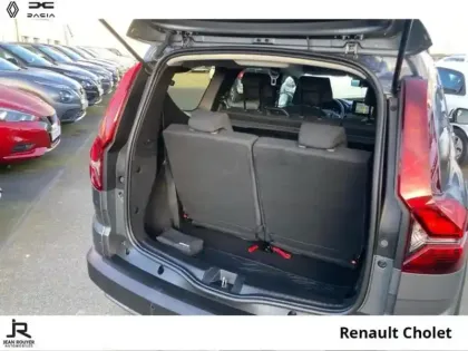 Photo 6 Dacia Jogger  1.6 hybrid 140ch Extreme 7 places -24