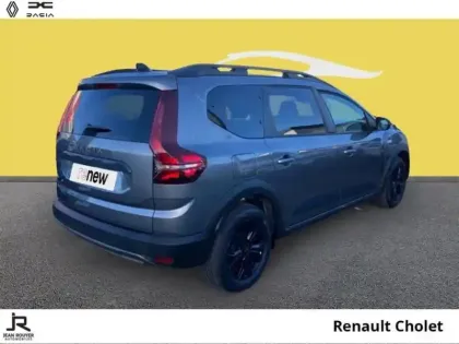 Photo 11 Dacia Jogger  1.6 hybrid 140ch Extreme 7 places -24