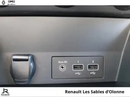 Photo 14 Renault Captur  1.6 E-Tech hybride 145ch Intens -21