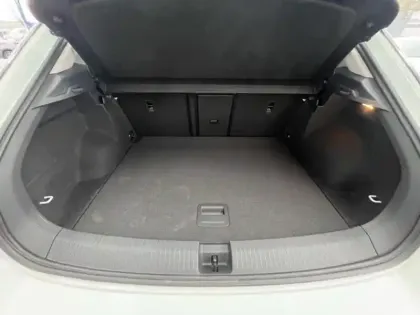 Photo 10 Volkswagen T-roc  1.5 TSI EVO 150ch Life Plus DSG7