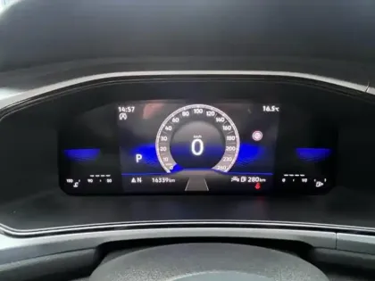 Photo 14 Volkswagen T-roc  1.5 TSI EVO 150ch Life Plus DSG7