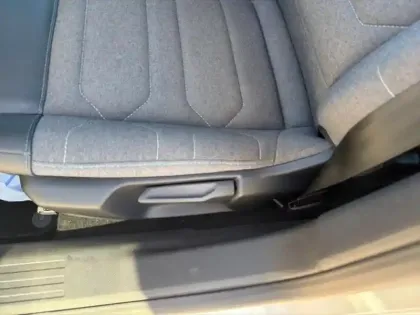 Photo 12 Citroën C4  PureTech 130ch S&S Feel Pack