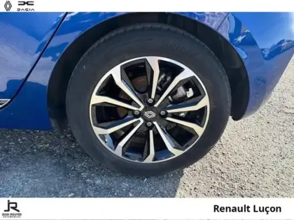 Photo 7 Renault Clio  1.6 E-Tech 145ch full hybrid Techno - 24