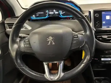 Photo 12 Peugeot 2008  1.2 PureTech 110ch Allure S&S