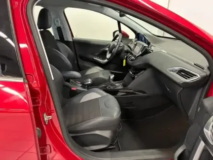 Photo 7 Peugeot 2008  1.2 PureTech 110ch Allure S&S