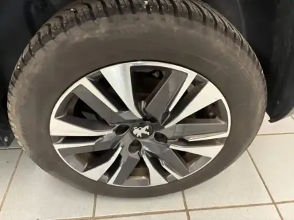 Photo 6 Peugeot 2008  1.2 PureTech 110ch Allure S&S