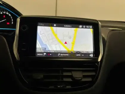 Photo 13 Peugeot 2008  1.2 PureTech 110ch Allure S&S