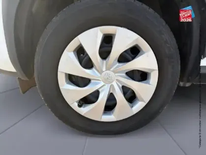 Photo 9 Toyota Yaris Gén. I Ph1 NG Dynamic 5