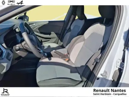 Photo 27 Renault Clio  1.6 E-Tech 145ch full hybrid Evolution