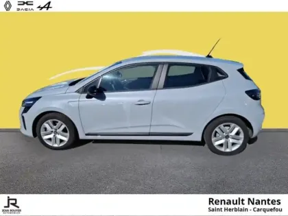 Photo 18 Renault Clio  1.6 E-Tech 145ch full hybrid Evolution
