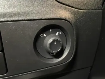 Photo 13 Citroën C3  1.5 BlueHDi 100ch S&S Feel E6.d