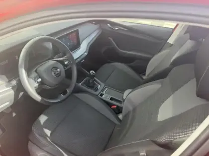 Photo 6 Skoda Octavia  1.0 TSI 110ch Ambition