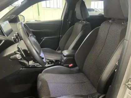 Photo 8 DS DS 3  PureTech 130ch Performance Line + Automatique