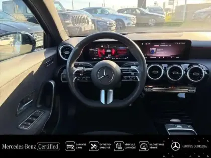 Photo 9 Mercedes Classe A  180 136ch AMG Line 7G-DCT