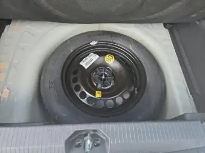 Photo 8 Opel Corsa Gén. V Ph1 NG Design Edition 5