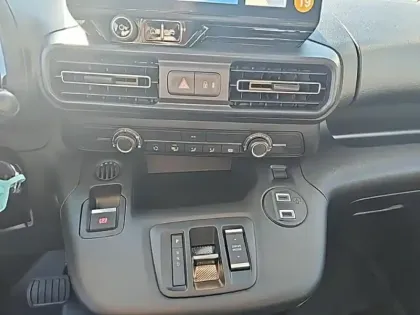 Photo 14 Fiat Doblo  Fg M 800kg Electrique 136ch Batterie 54 kWh Pack Premium Connect