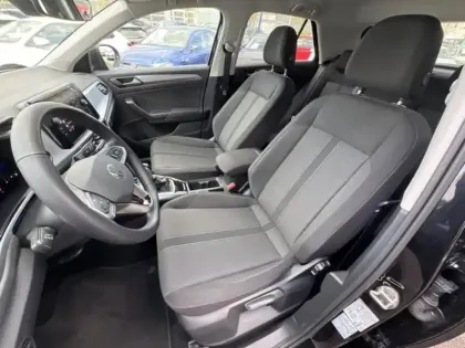 Photo 8 Volkswagen T-roc  1.5 TSI Evo2 150ch VW Edition DSG7