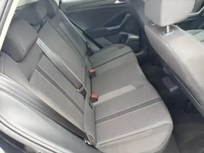 Photo 10 Volkswagen T-roc  1.5 TSI Evo2 150ch VW Edition DSG7