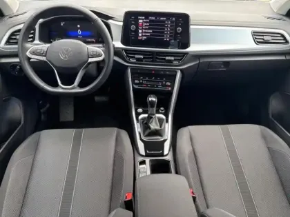 Photo 6 Volkswagen T-roc  1.5 TSI Evo2 150ch VW Edition DSG7