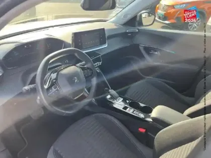 Photo 14 Peugeot 2008  e- 136ch Style