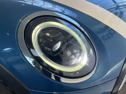 Photo 8 Mini Mini  5 Portes Cooper 136ch Edition Premium Plus BVA7