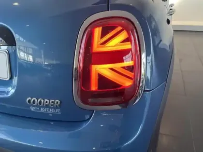 Photo 7 Mini Mini  5 Portes Cooper 136ch Edition Premium Plus BVA7