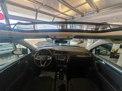 Photo 11 Volkswagen Tiguan  2.0 TDI 150ch Elegance DSG7